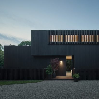 Khanna Schultz infuses House in Amagansett with "atmosphere of quiet contemplation"