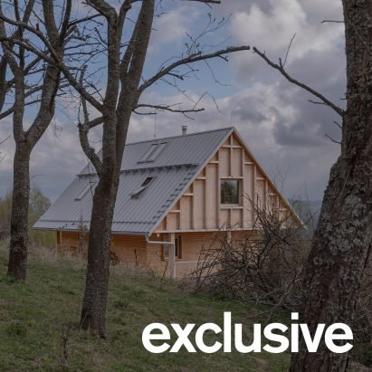 Oatelier draws on traditional rural architecture for timber home in Slovakia