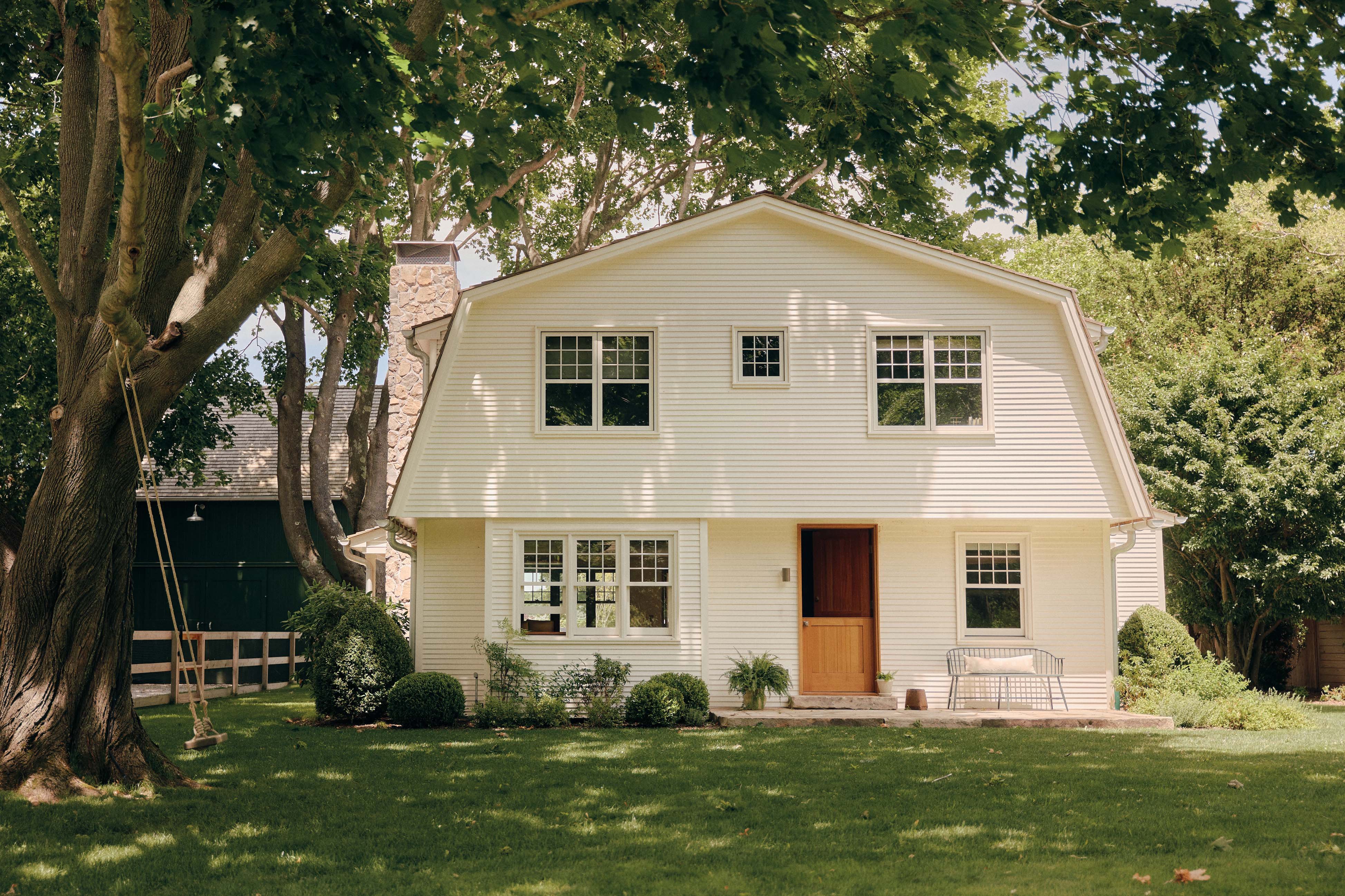 A Historic North Fork House Designed for Long Summer Days