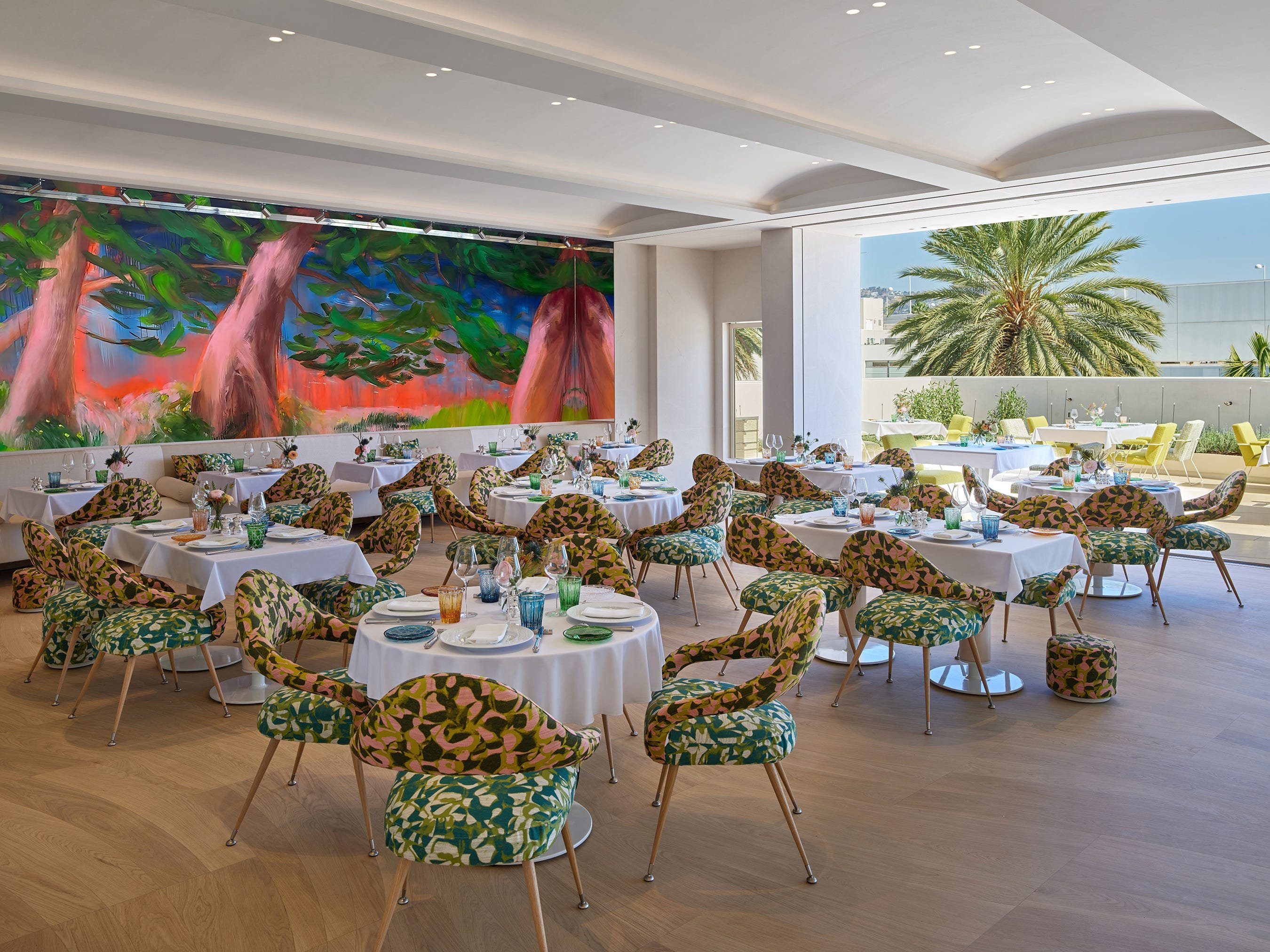 In Dior’s Beverly Hills Store, a Behemoth Commission Handpicked by Peter Marino