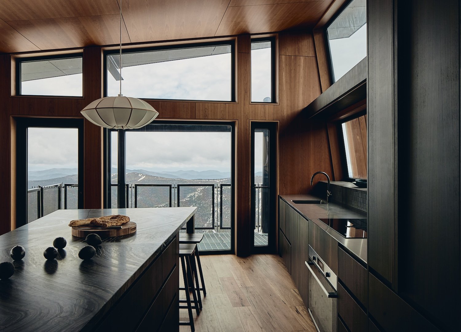 Kim Kneipp Designs a Retreat at Mount Hotham’s Alpine Lodge
