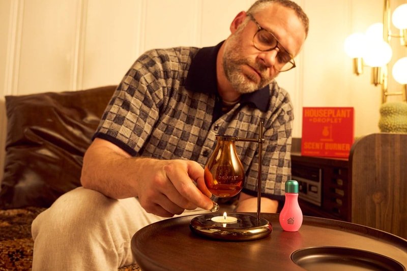 Seth Rogen’s Houseplant x Droplet “Scent Burner” Suspends Hand-Blown Amber Glass Over a Tealight