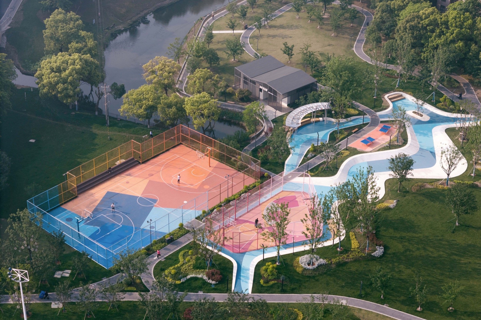 Huachiao Vibrant Sports Park by SoBA