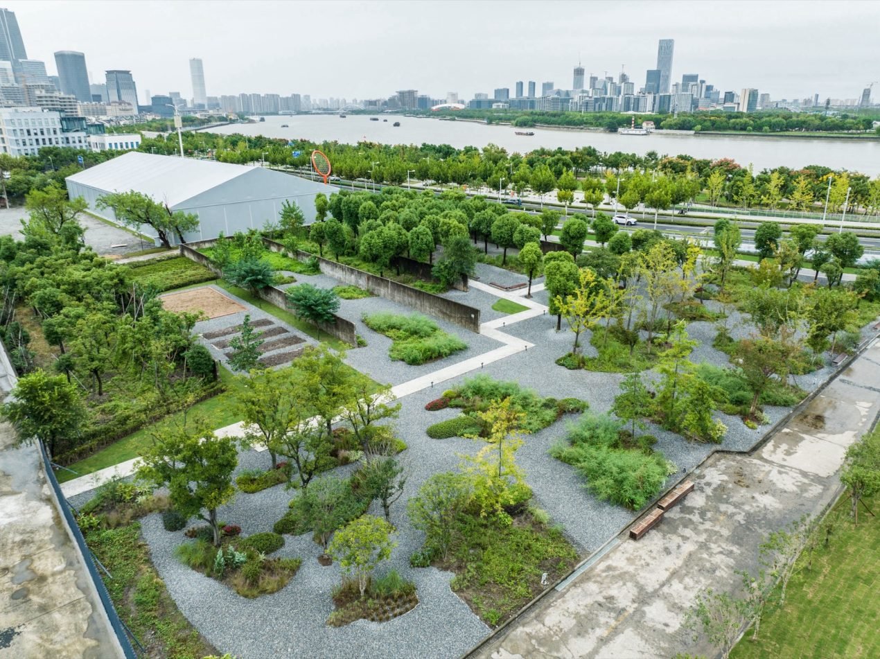 Double Garden at Chunshen Port: The Syntax of Symbiosis by Possibilism Design Studio