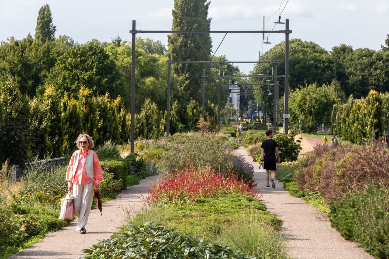 Oosterspoorbaan Park by OKRA