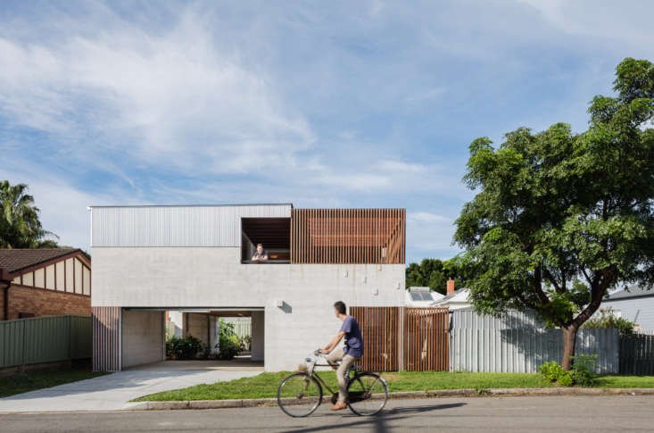 The Anti-Surburban New Build that Prioritizes Craft Over Decoration, Community Over Privacy