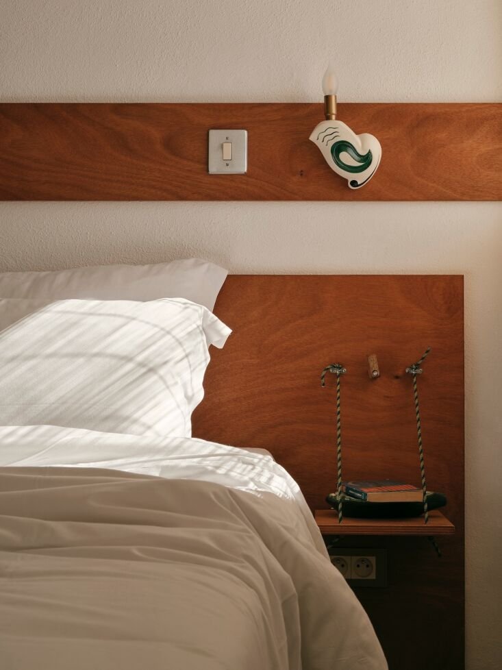Small Space DIY Idea: Fold-Down Nightstands, Nautical Edition
