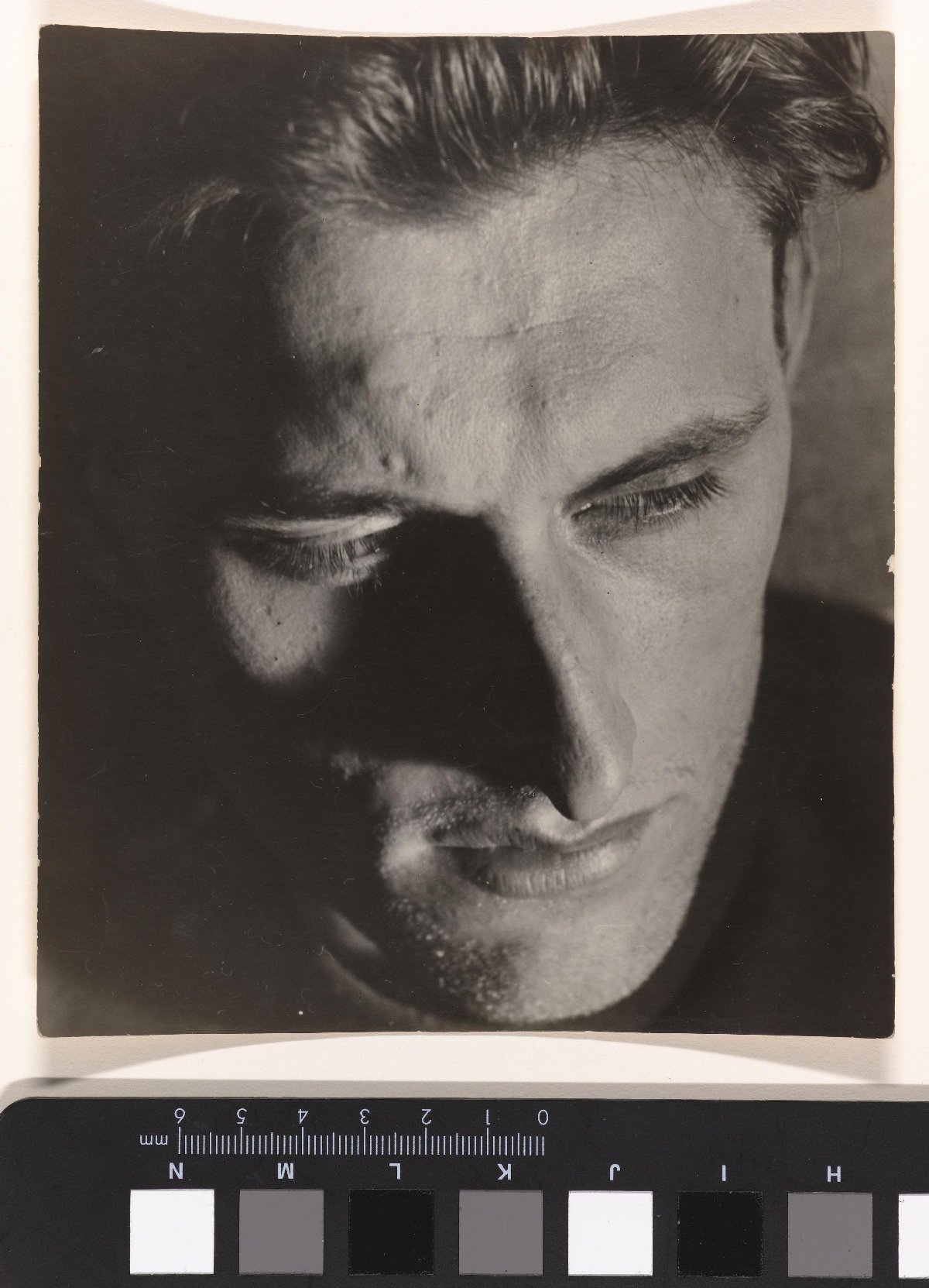 Portrait Wally Elenbaas
