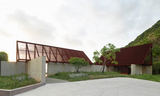 
        Twin Pavilions / Atelier LuxNox + Found Projects
      