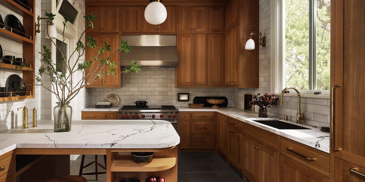 This Victorian Kitchen Gets a Modern Update but Keeps Its Charm