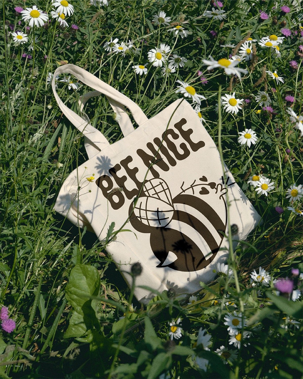 Black Bee Honey | Mindsparkle Mag