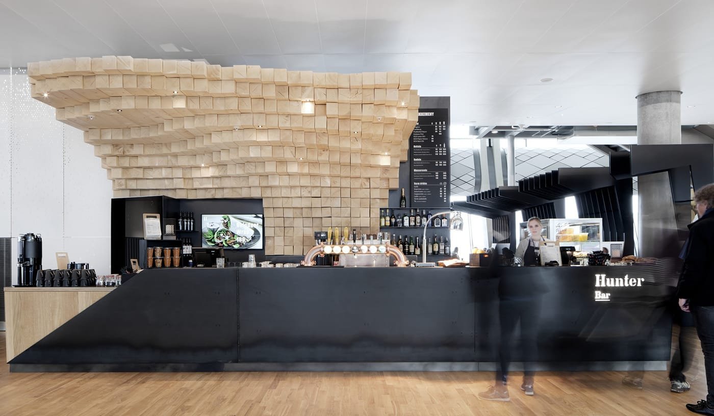 Hunter Bar | Mindsparkle Mag