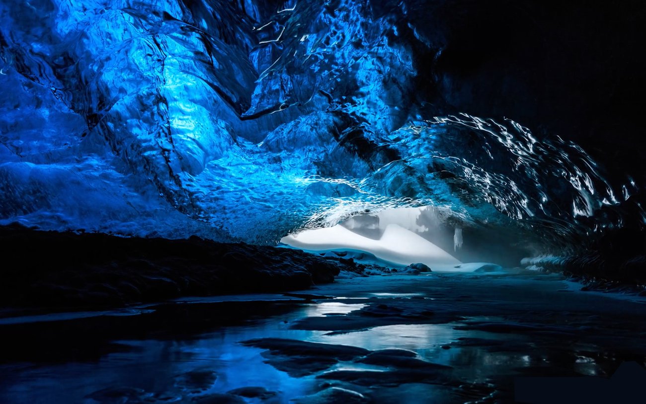 Iceland in winter in 4K | Mindsparkle Mag