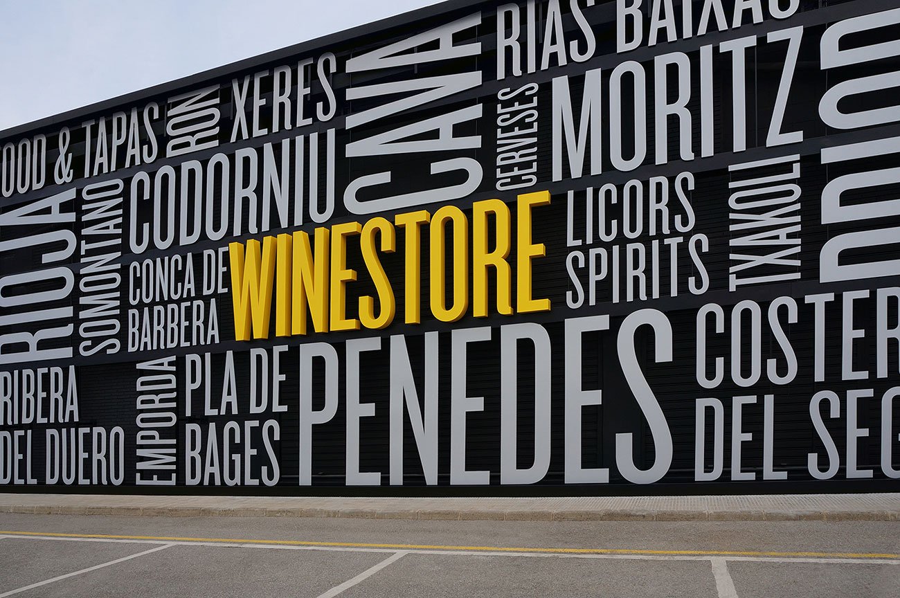 Typographic signage for a liquor store | Mindsparkle Mag