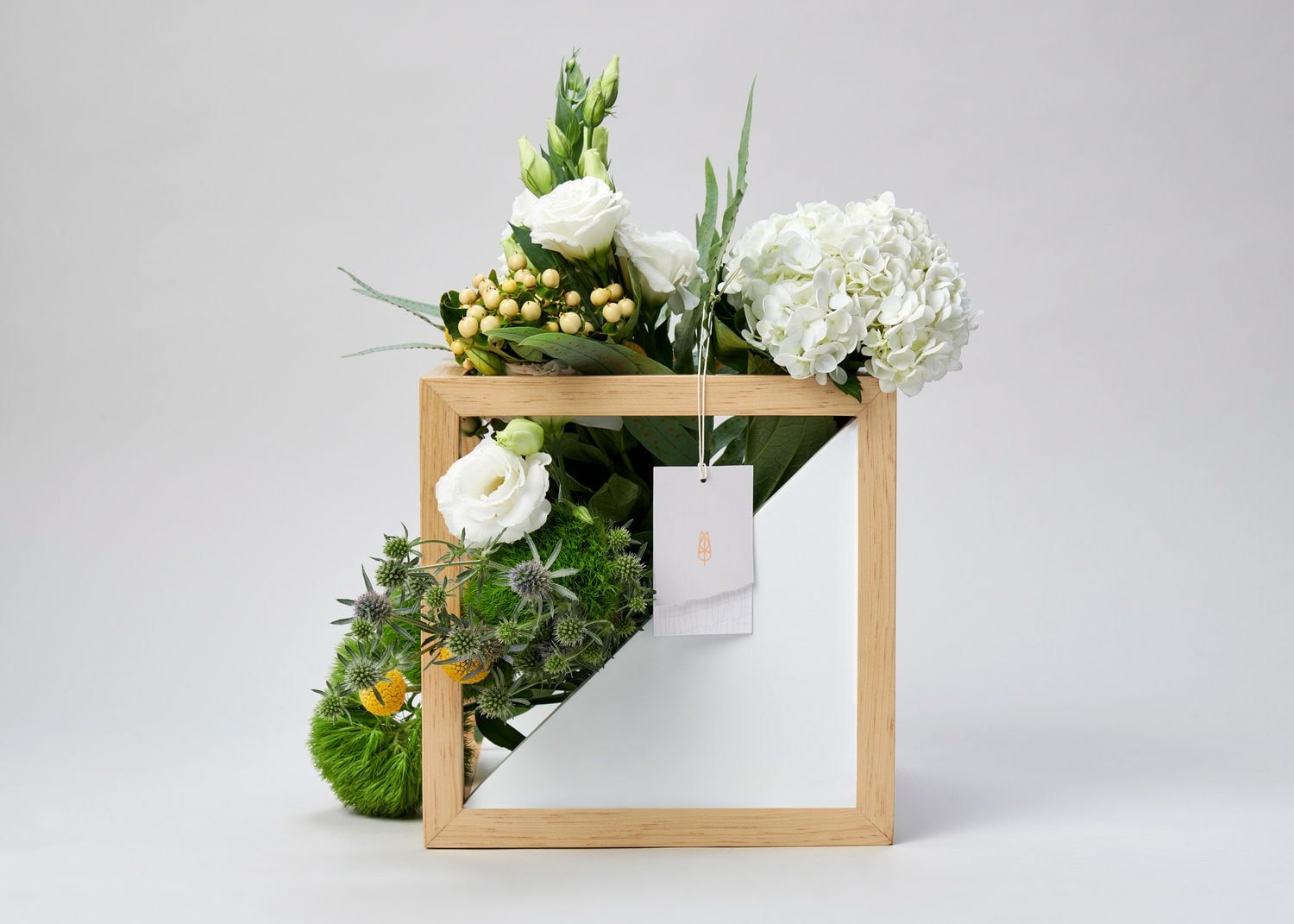 Villa Des Fleurs | Mindsparkle Mag