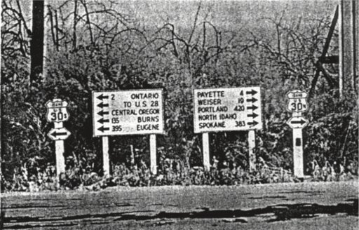 Early Highway Signs Created New Fonts