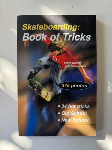 Skateboarding: Book of Tricks