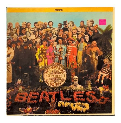 THE BEATLES ALBUM COVER: Sgt. Peppers Lonely Hearts Club Band