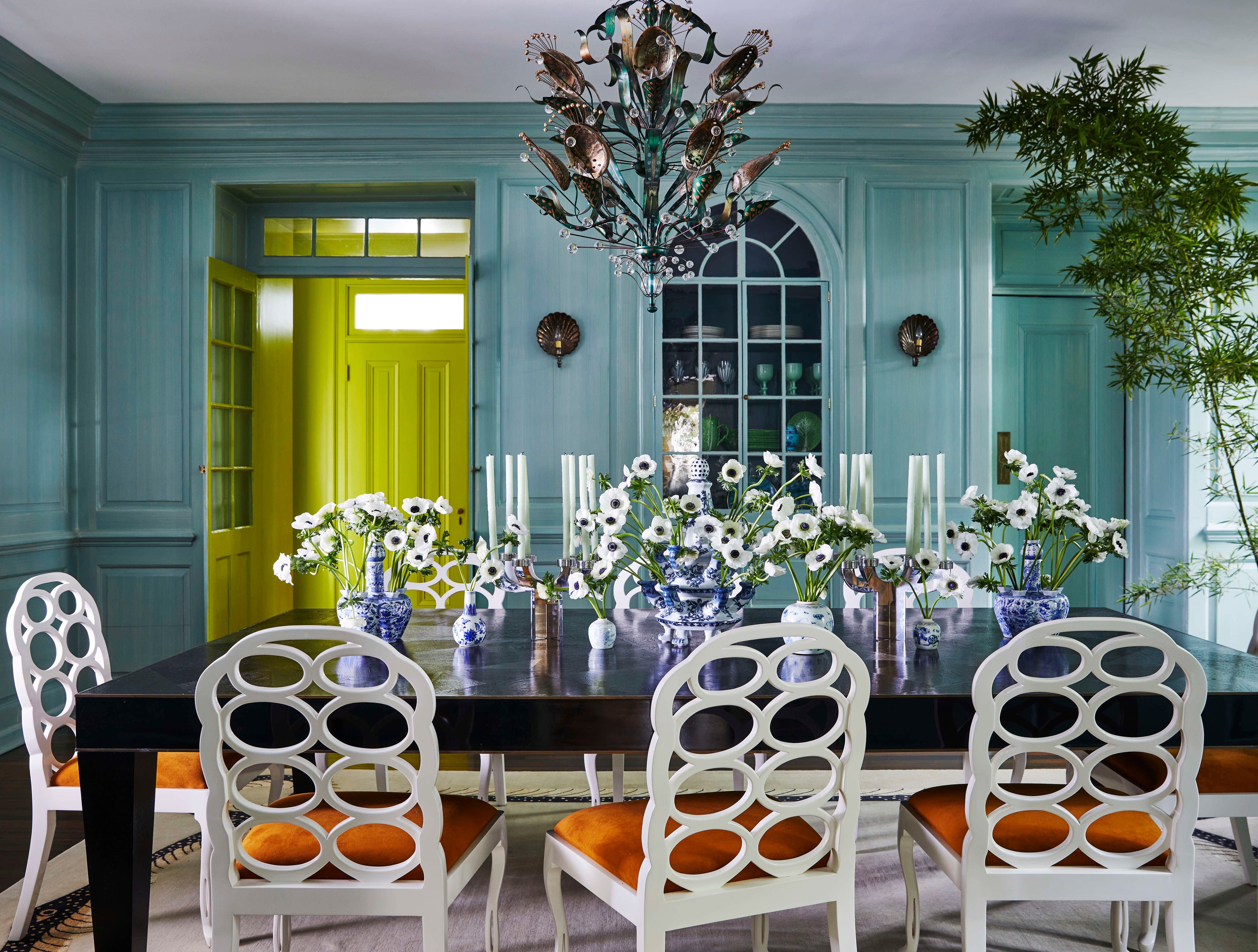 42 Designer-Approved Paint Colors That Will Take Your Dining Room From Drab to Radiant