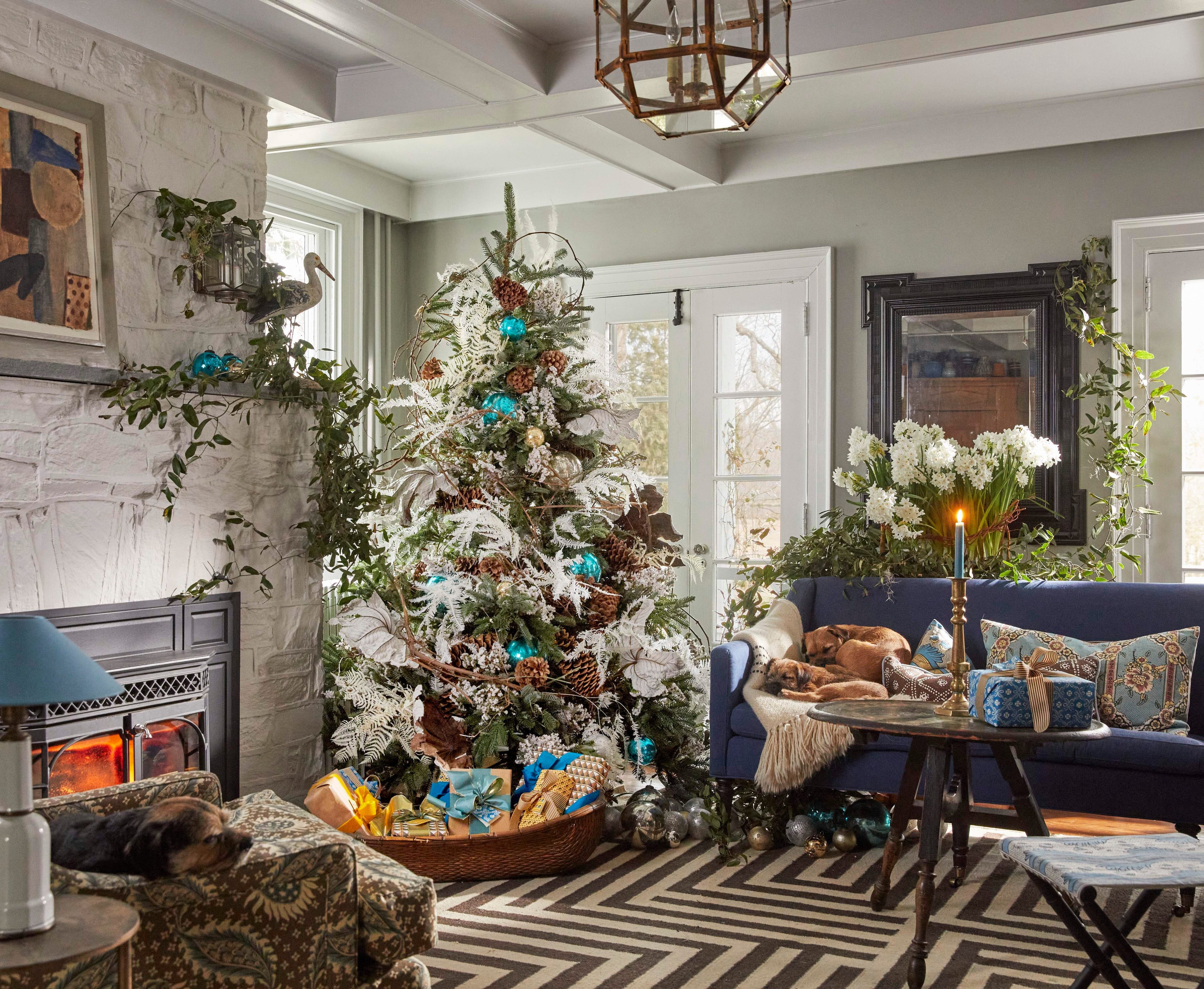 50 Christmas Tree Ideas From Designers Worth Stealing This Holiday